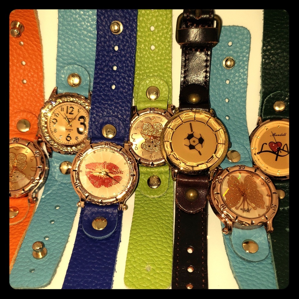 Set of Fashion Watches (7 Count)